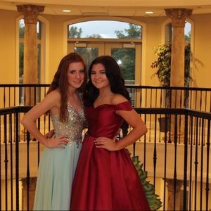 RED CLARISSE PROM DRESS LIKE NEW GORGEOUS DRESS